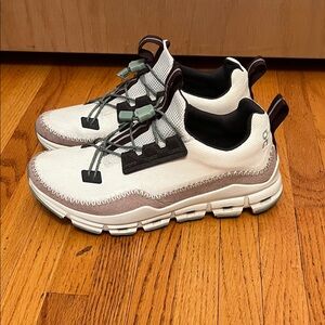 On Running Cloudaway Ice Sneakers
